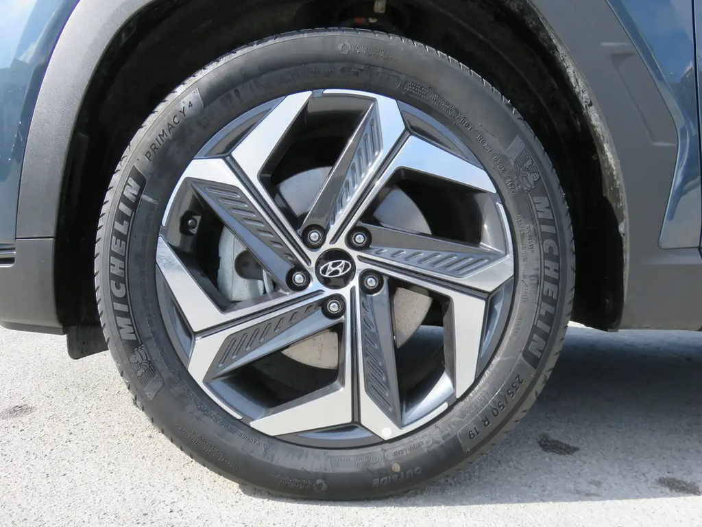 Hyundai Tucson XLine Full Hybrid da 230 CV