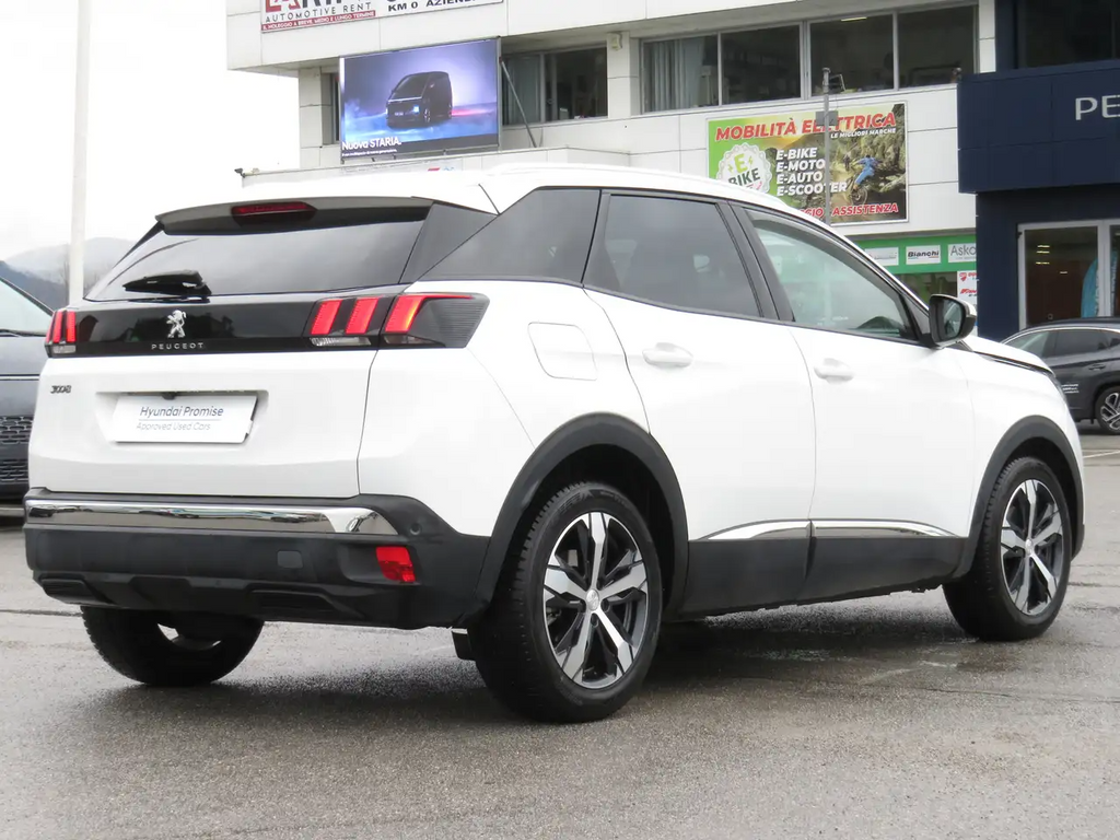 Peugeot 3008 Allure PureTech 130 EAT8 S&S