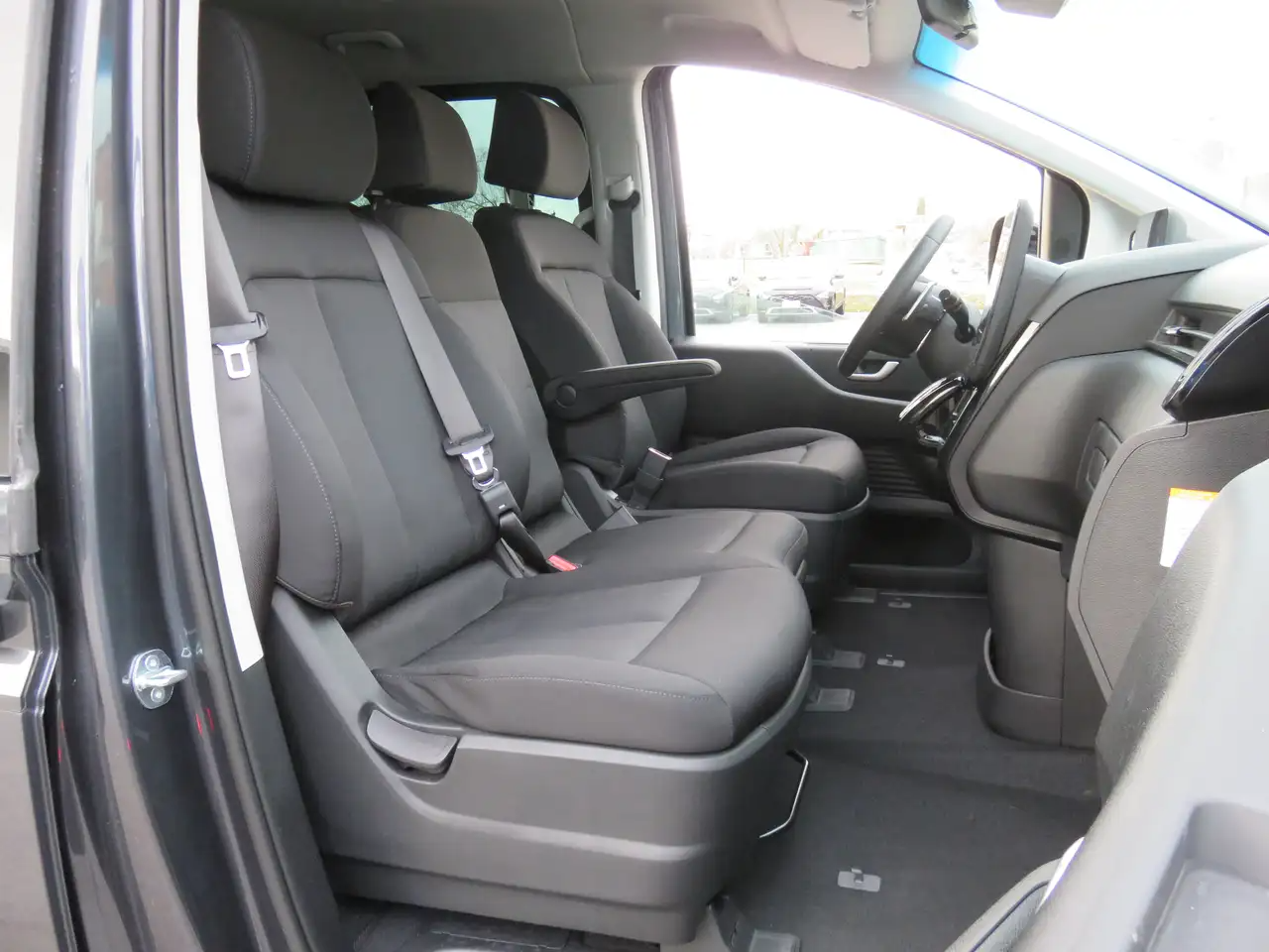 Hyundai STARIA Wagon HEV 1.6 2WD AT 9 posti