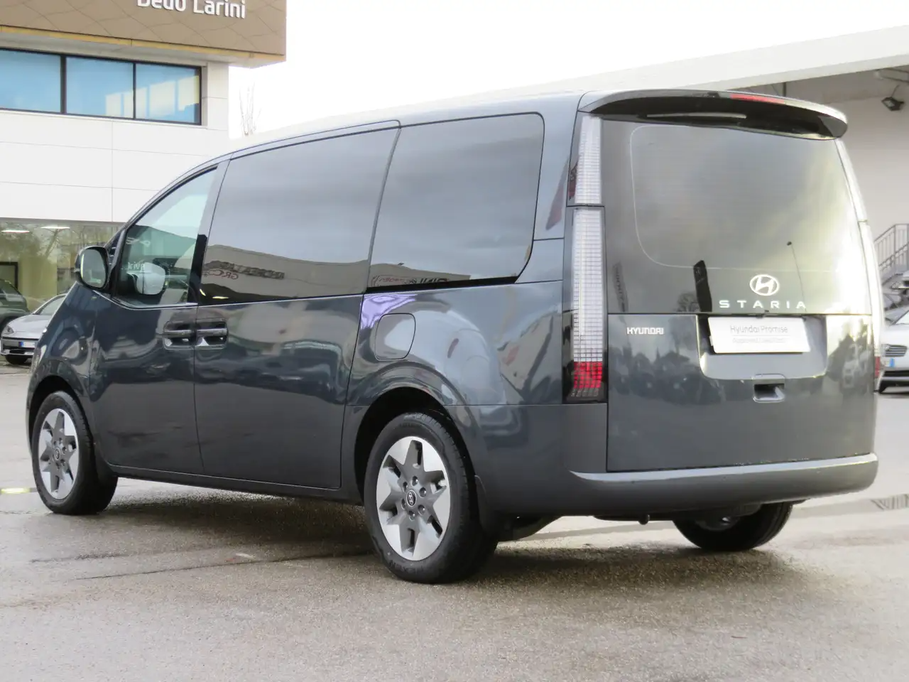 Hyundai STARIA Wagon HEV 1.6 2WD AT 9 posti