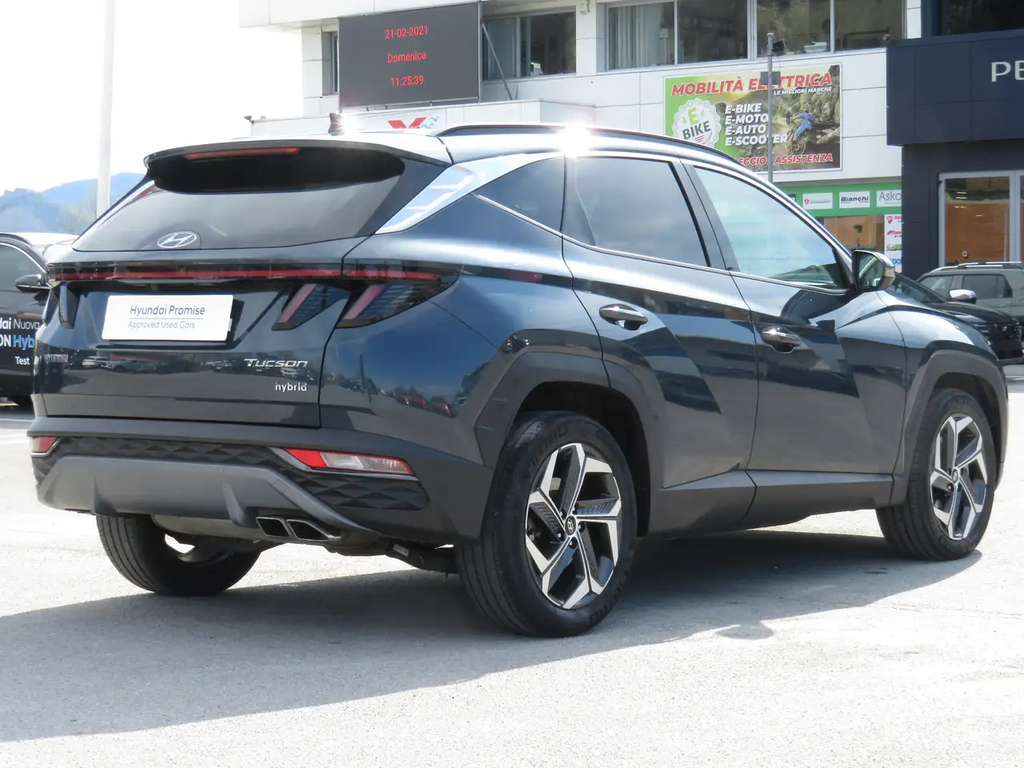 Hyundai Tucson XLine Full Hybrid da 230 CV