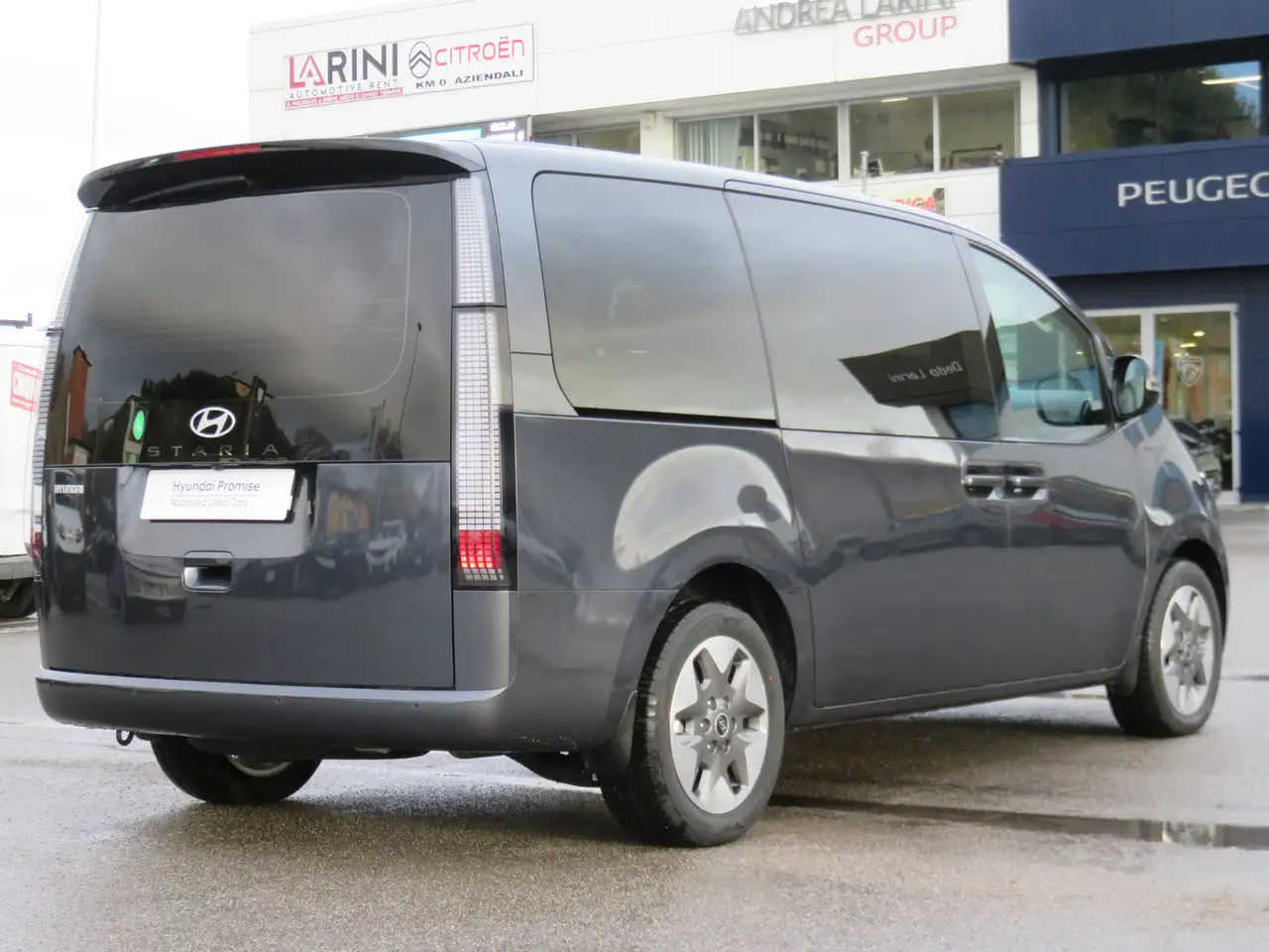 Hyundai STARIA Wagon HEV 1.6 2WD AT 9 posti