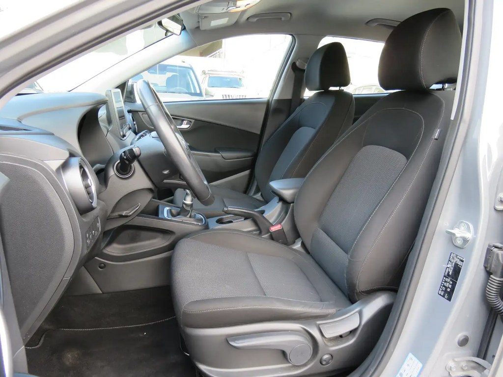 Hyundai Kona XTech restyling con motorizzazione 1.0 T-GDI Mild Hybrid da 120 CV