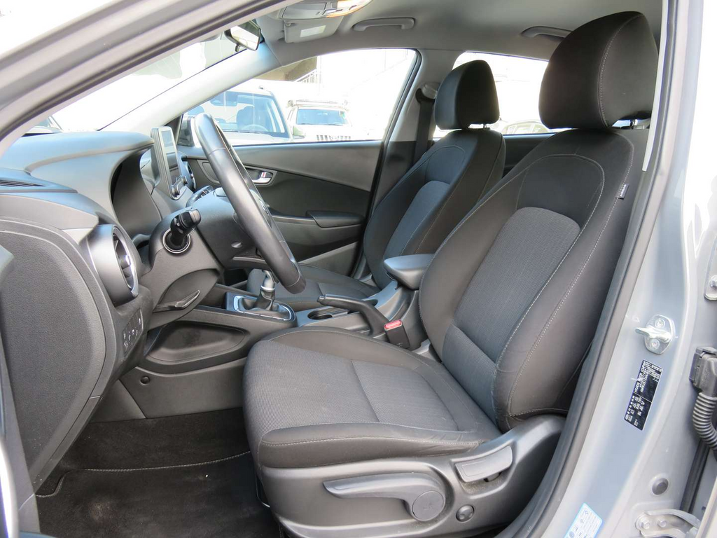 Hyundai Kona XTech restyling con motorizzazione 1.0 T-GDI Mild Hybrid da 120 CV