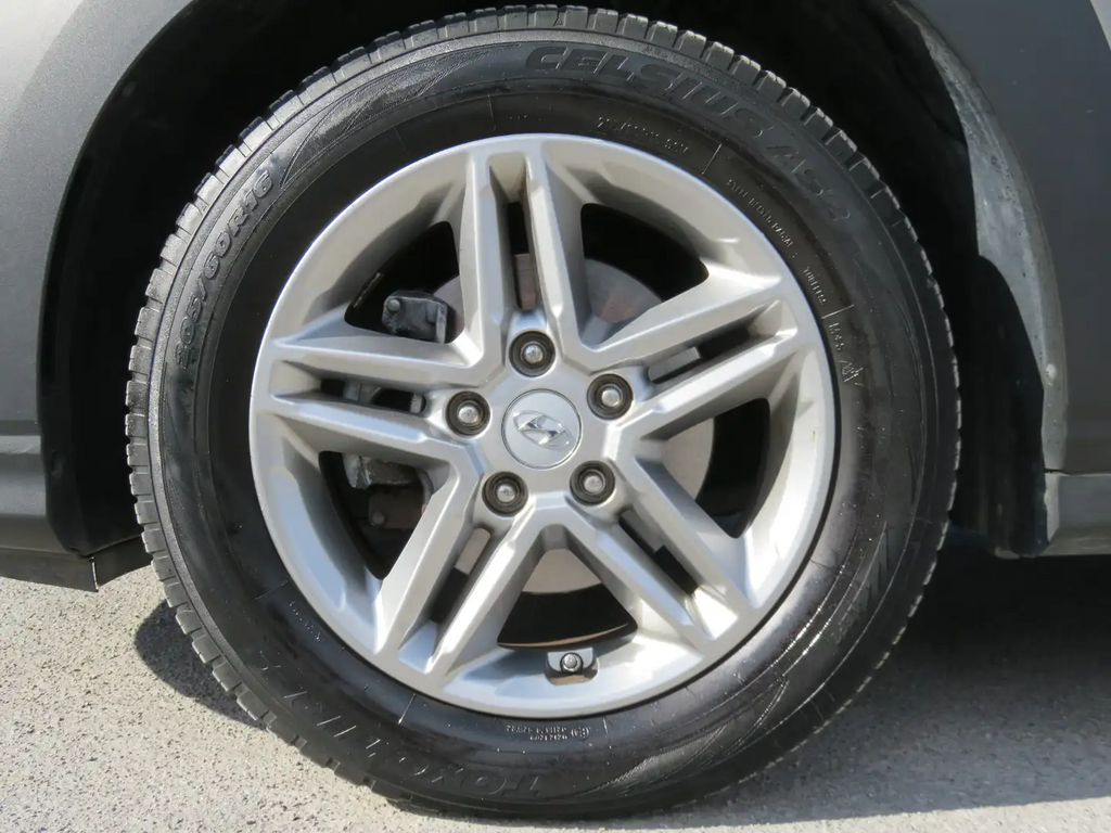 Hyundai Kona XTech restyling con motorizzazione 1.0 T-GDI Mild Hybrid da 120 CV